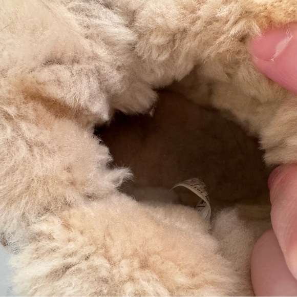 UGG Women's Quincy Boots Size 7 - Picture 11 of 13